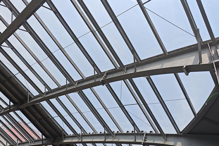 沈阳钢结构加工厂产品类型详解：多样化的钢结构应用